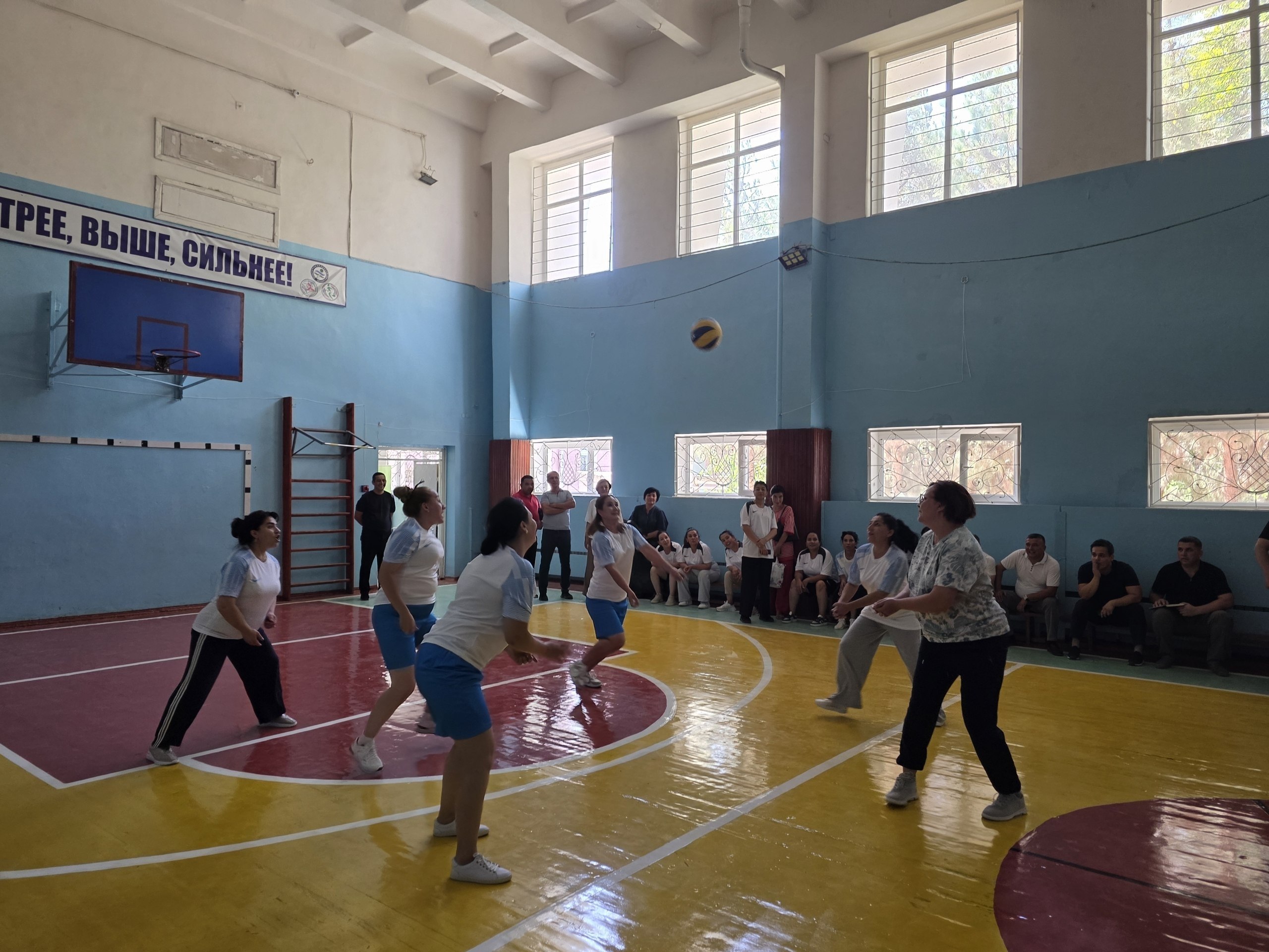Mustaqillik shukuhi sport maydonida