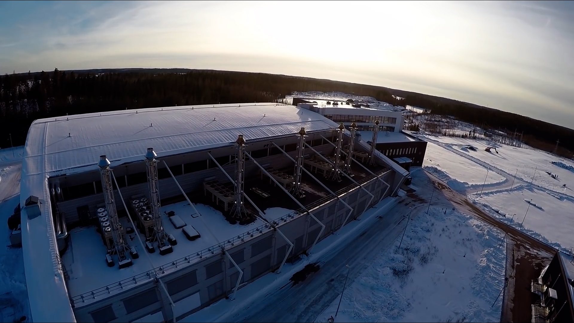 “Bir necha yil oldin uyim kompyuterlar issiqligi bilan isitilishini tasavvur ham qila olmasdim”
