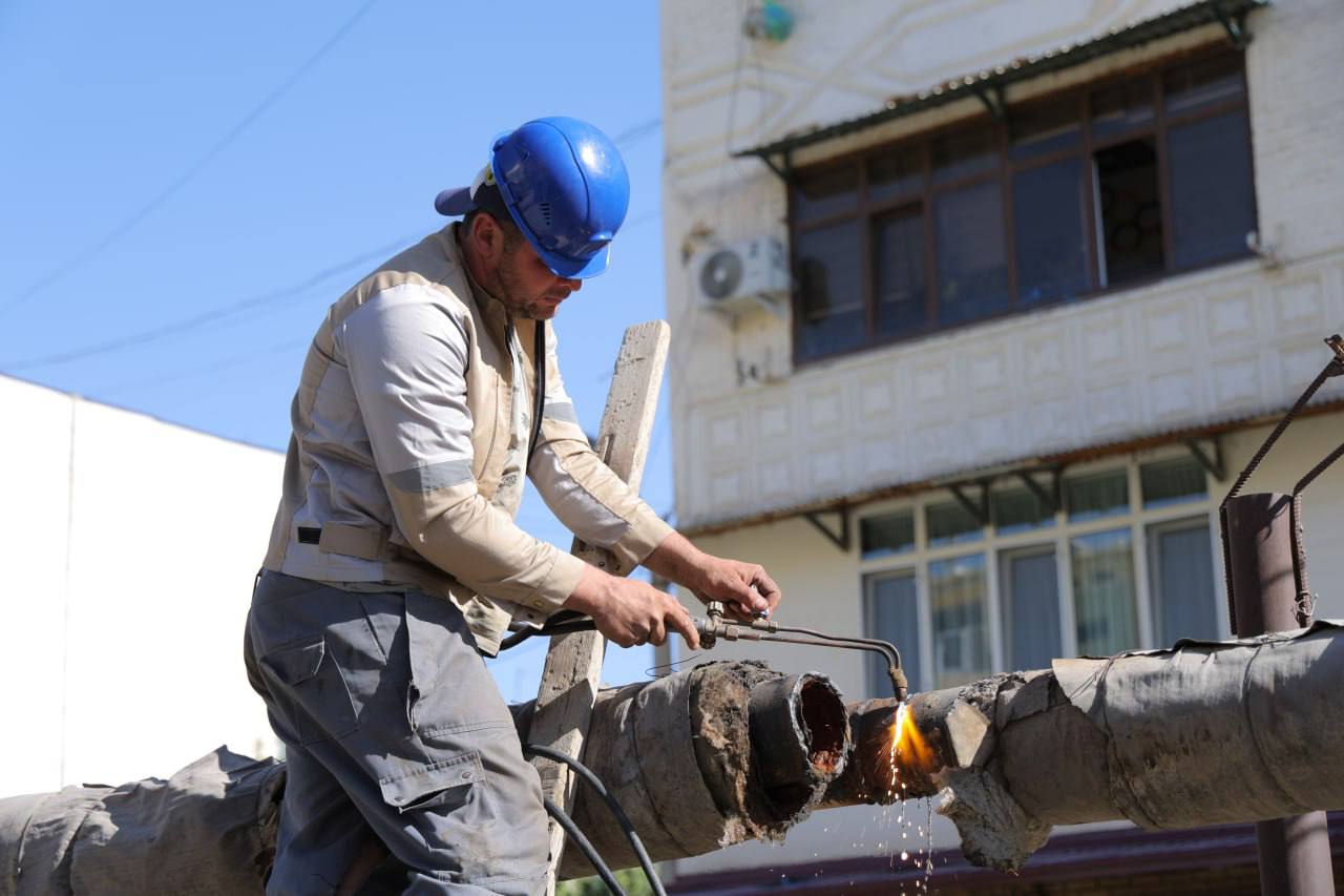 “Issiqliktaʼminoti” AJ va hududiy tashkilotlar tomonidan issiqlik taʼminoti tizimini 2025-2026 yillar kuz-qish davrida barqaror ishlashga tayyorlash