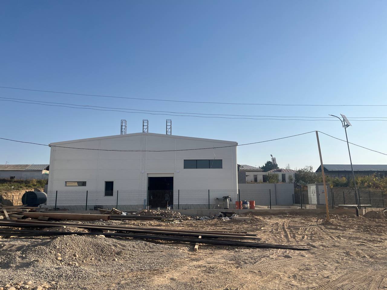 Issiqlikta’minoti” AJ boshqaruv raisi Ilhom To‘rayev Toshkent viloyatining Parkent tumani “Parkentsoy” massivida qurilayotgan ko‘p qavatli uylarni issiqlik energiyasi bilan ta’minlash loyihasini ham ko‘zdan kechirdi.